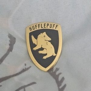 ⚠️Free bundle item- Harry Potter Pin